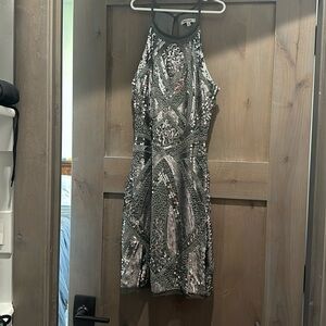 Medium gown/ homecoming dress